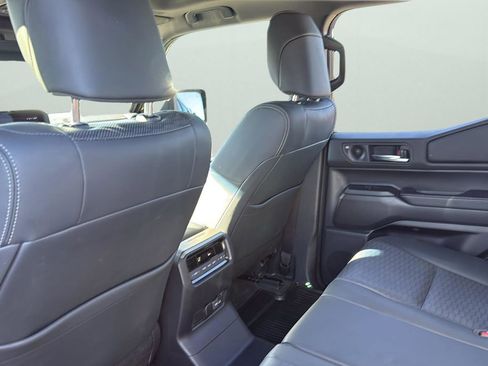 Used 2024 Toyota Land Cruiser image 29