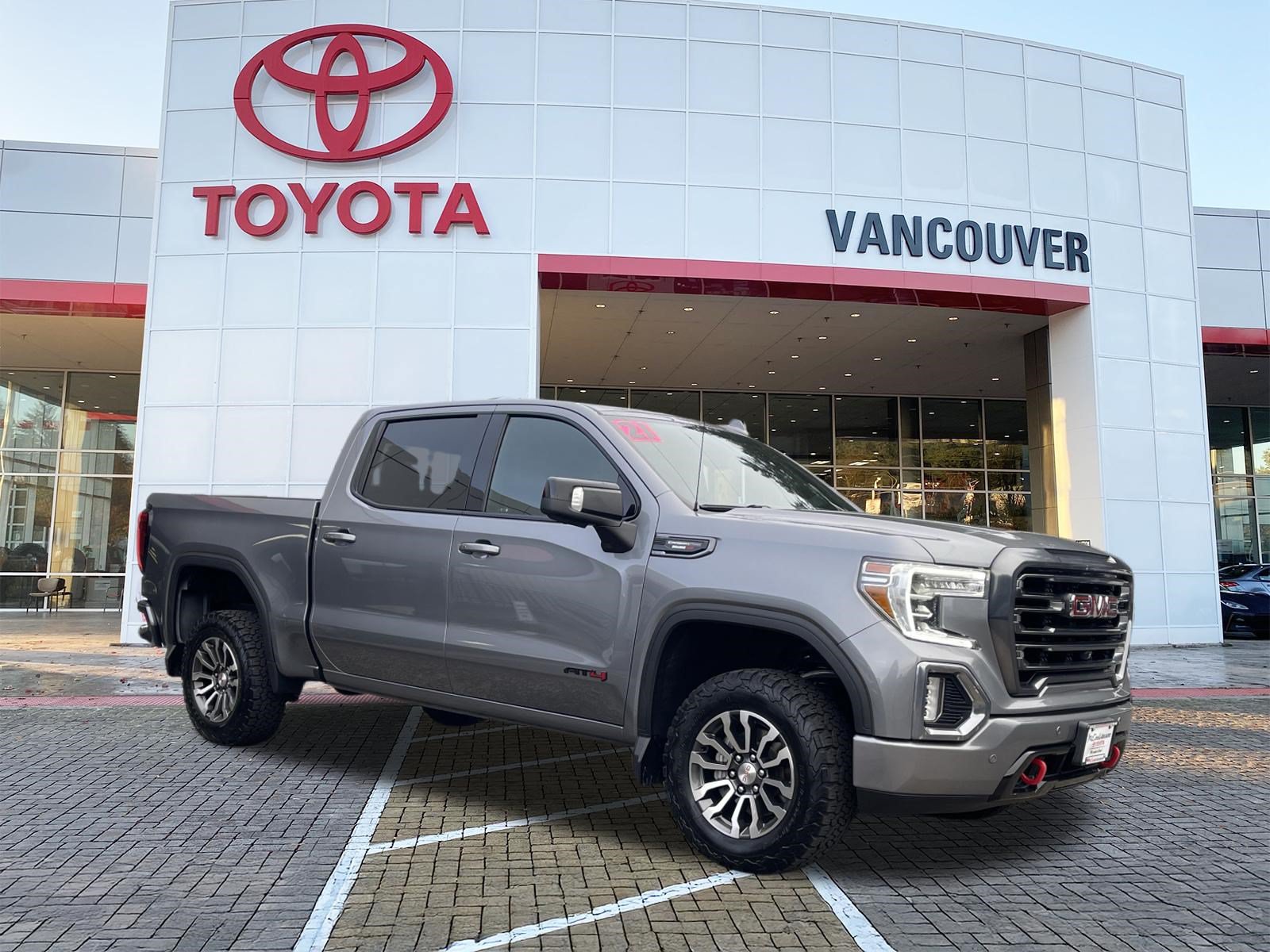 Used 2021 GMC Sierra 1500 AT4 w/ AT4 Value Package AWD/4WD image 1