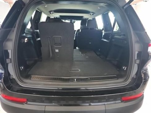 Used 2023 Jeep Grand Cherokee L Laredo AWD/4WD image 14