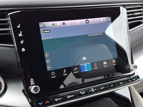 Certified 2025 Jeep Wagoneer 4WD image 20