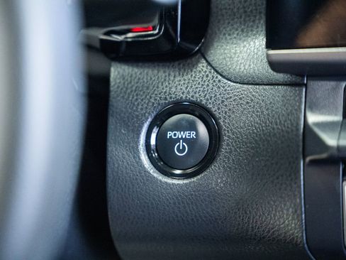 Used 2025 Toyota Camry LE image 25