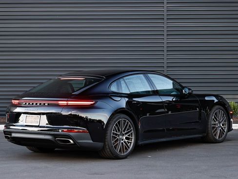 New 2025 Porsche Panamera 4 image 7