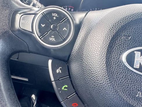 Used 2014 Kia Soul FWD image 35