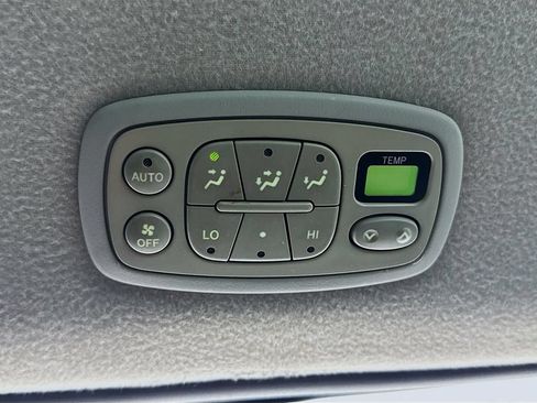 Used 2009 Toyota Sienna XLE Limited AWD/4WD image 23