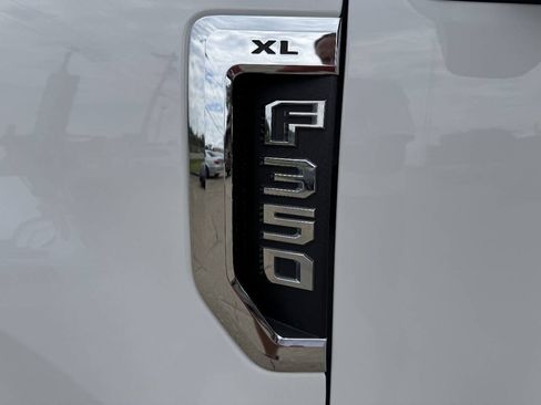 Used 2020 Ford F350 XL w/ Snow Plow Prep Package AWD/4WD image 4