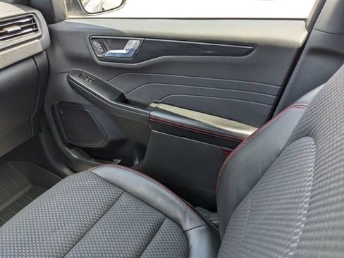 Certified 2023 Ford Escape ST-Line w/ Tech Pack #1 FWD image 18