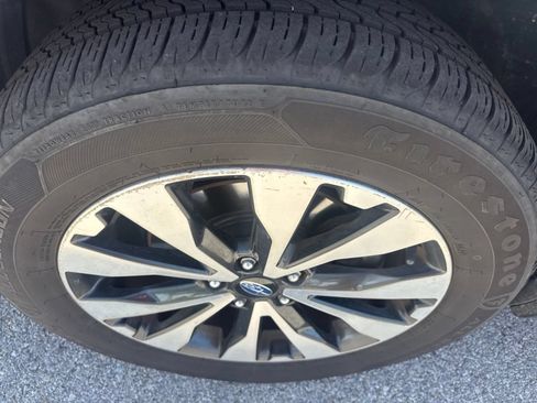 Used 2017 Subaru Outback 2.5i Limited AWD/4WD image 11