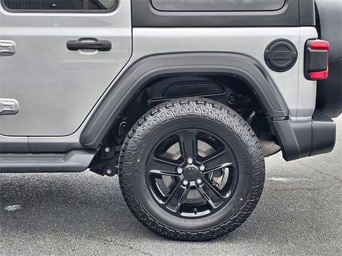Used 2019 Jeep Wrangler Unlimited Sport image 12