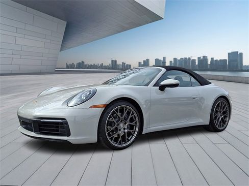 Used 2021 Porsche 911 Carrera image 3