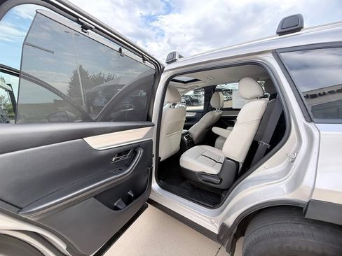 Used 2025 MAZDA CX-90 Plug-In Hybrid w/ Preferred AWD/4WD image 31