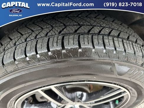 Used 2018 GMC Acadia SLT FWD image 14