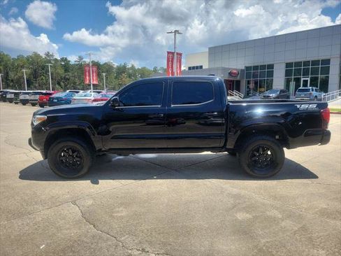 Certified 2023 Toyota Tacoma SR AWD/4WD image 2