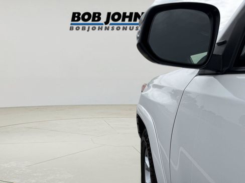 Used 2018 Toyota 4Runner SR5 Premium AWD/4WD image 7
