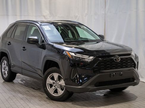 Certified 2025 Toyota RAV4 LE image 1