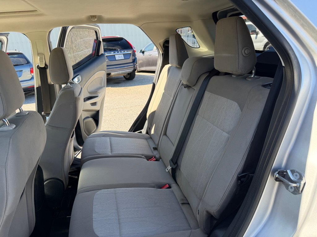 Used 2018 Ford EcoSport SE FWD image 25