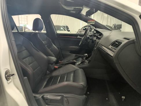 Used 2016 Volkswagen GTI SE w/ Lighting Package (SEL) FWD image 12