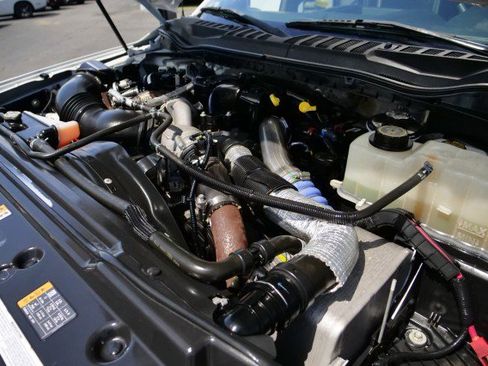 Used 2017 Ford F550 2WD Regular Cab Super Duty image 47