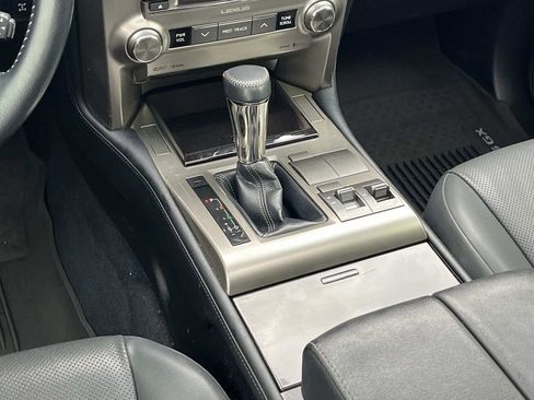 Used 2015 Lexus GX 460 image 15