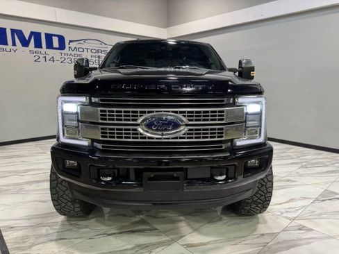 Used 2017 Ford F250 Platinum w/ Platinum Ultimate Package image 4