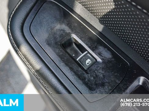 Used 2024 Volkswagen Atlas Cross Sport SE image 55