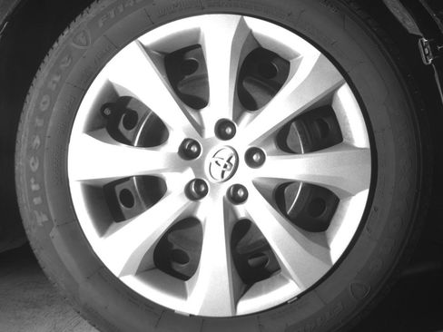 Used 2025 Toyota Corolla LE FWD image 13
