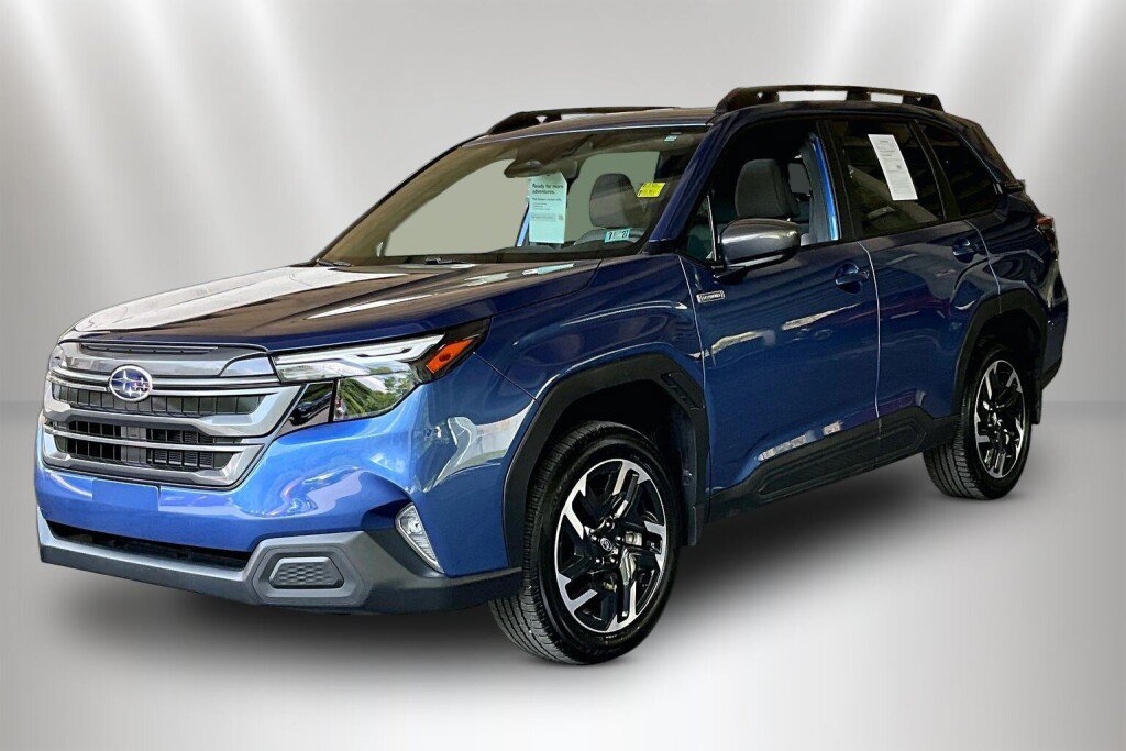 Used 2026 Subaru Forester Premium AWD/4WD image 3