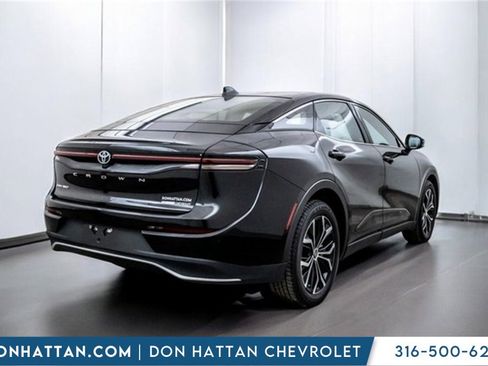 Used 2024 Toyota Crown XLE image 35