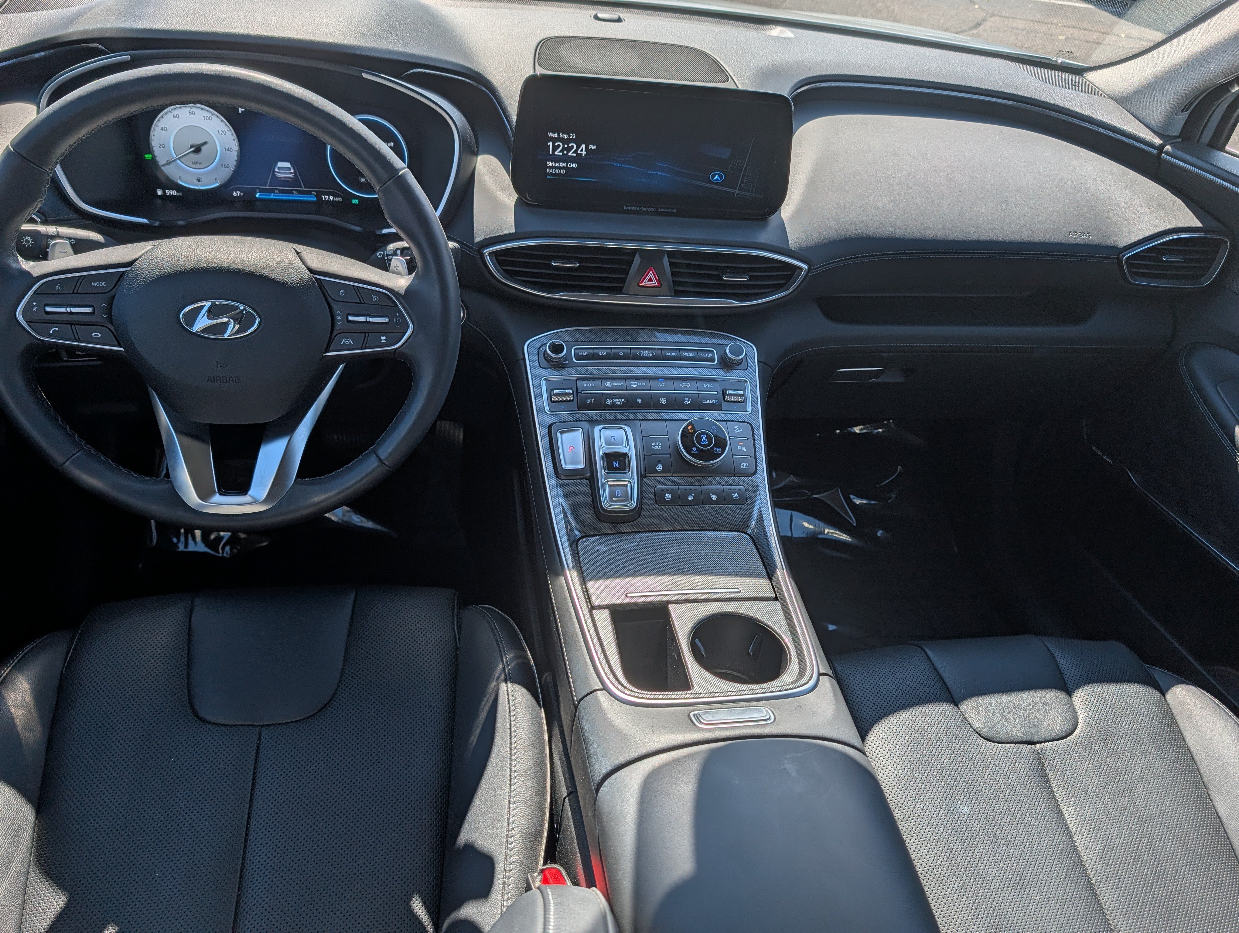 Used 2023 Hyundai Santa Fe Limited AWD/4WD image 14