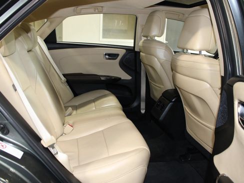 Used 2013 Toyota Avalon XLE Premium FWD image 33