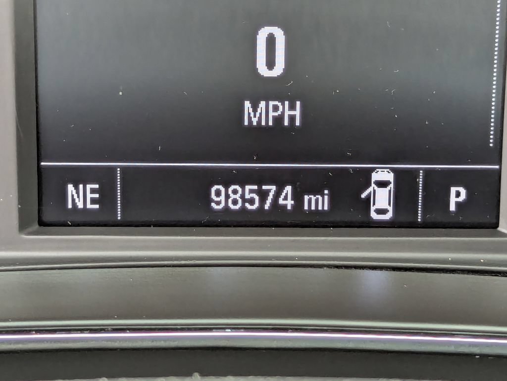 Used 2018 Chevrolet Cruze LT FWD image 19