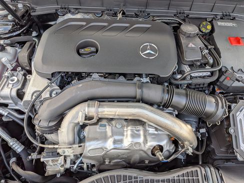 Used 2026 Mercedes-Benz GLB 250 image 35