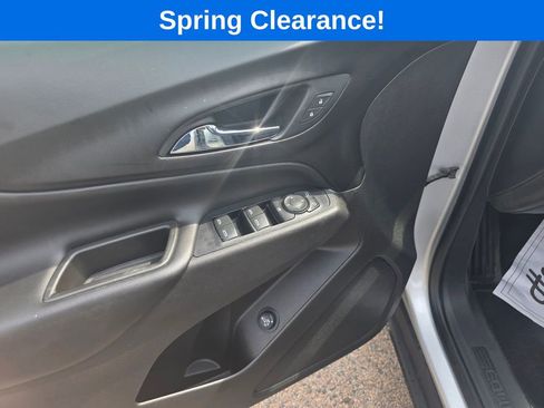 Used 2019 Chevrolet Equinox LT w/ Driver Convenience Package AWD/4WD image 19