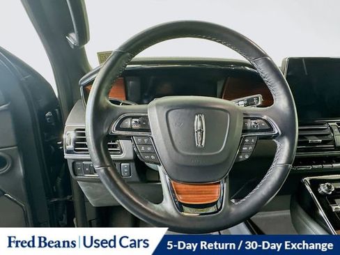 Used 2023 Lincoln Navigator L Reserve AWD/4WD image 13
