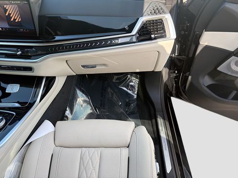 New 2026 BMW ALPINA XB7 AWD/4WD image 17