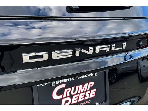 New 2026 GMC Acadia Denali Ultimate image 9