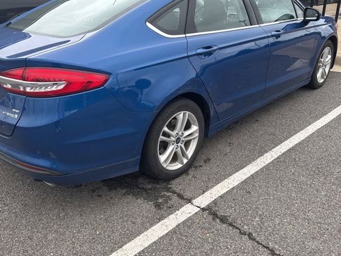 Used 2018 Ford Fusion SE FWD image 7