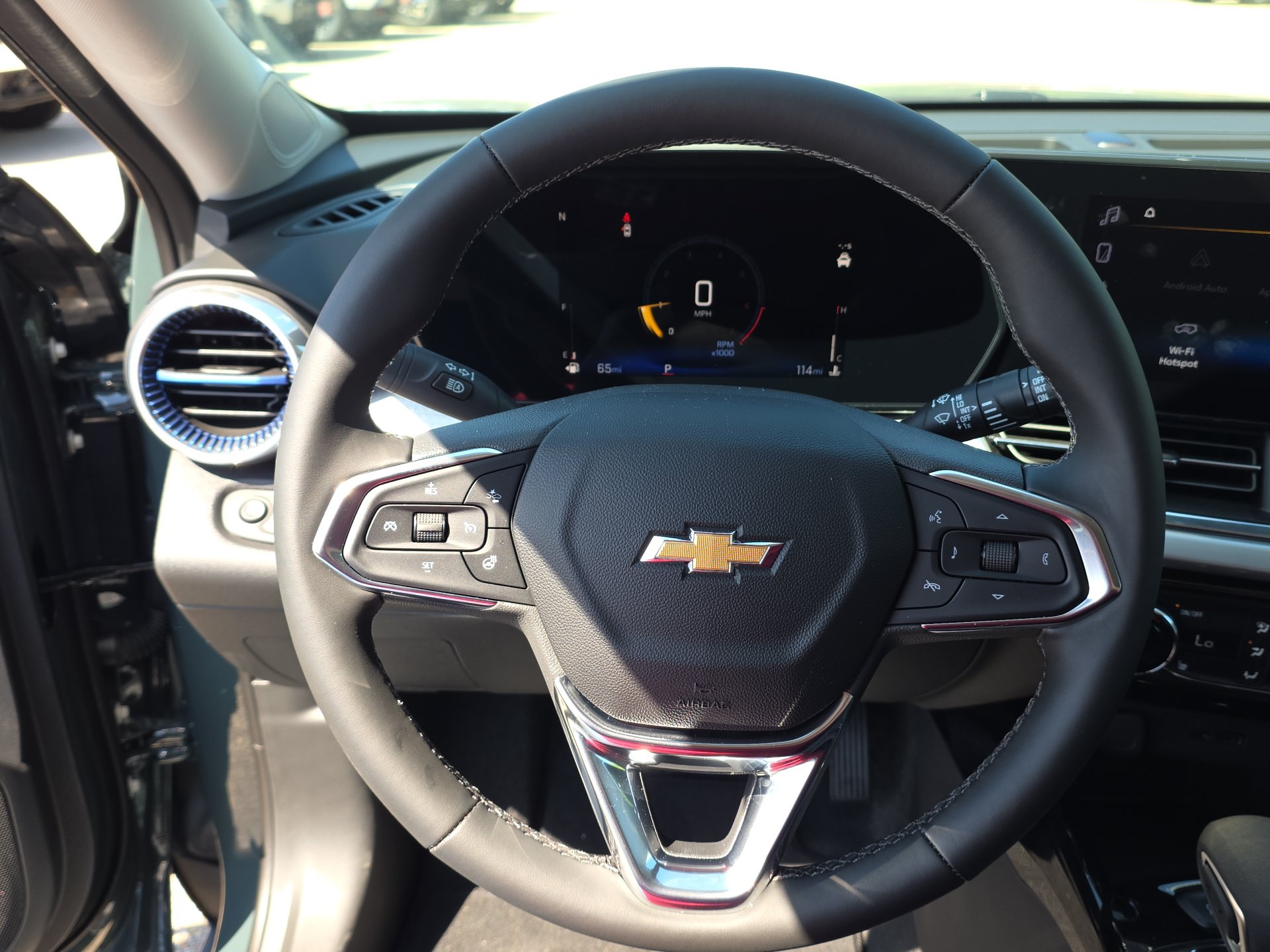New 2026 Chevrolet Trax LT w/ Driver Confidence Package FWD image 17