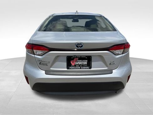 Used 2025 Toyota Corolla LE FWD image 6