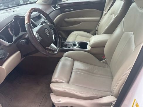 Used 2010 Cadillac SRX Premium AWD/4WD image 4