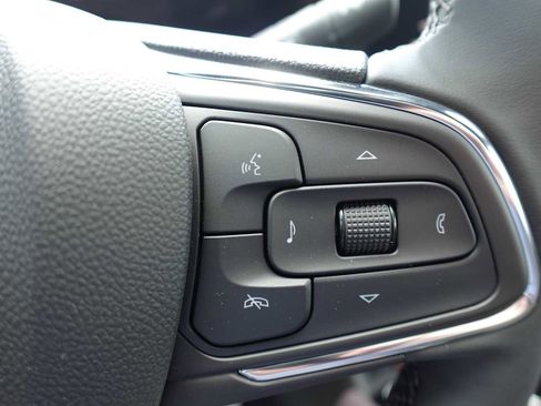 New 2026 Buick Envista Avenir FWD image 16