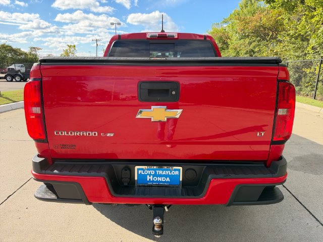 Used 2018 Chevrolet Colorado LT w/ LT Convenience Package RWD image 4