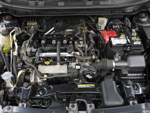 Used 2020 Nissan Kicks S FWD image 30
