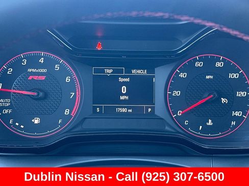 Used 2025 Chevrolet Trax RS FWD image 40