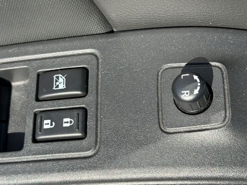 Certified 2022 Nissan Frontier SV RWD image 10