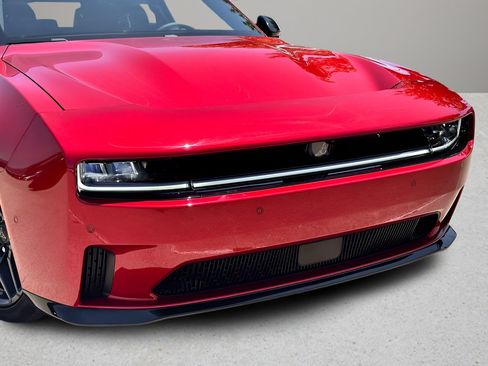 Used 2024 Dodge Charger Daytona R/T w/ Plus Group AWD/4WD image 25