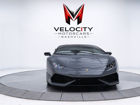 Used 2017 Lamborghini Huracan LP 610-4 AWD/4WD image 3