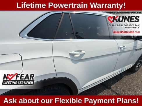 Used 2022 Volkswagen Atlas Cross Sport SEL Premium R-Line AWD/4WD image 33