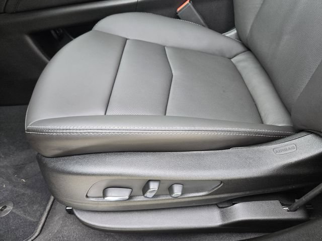 New 2026 Cadillac XT5 Premium Luxury w/ Driver Assist Package FWD image 18