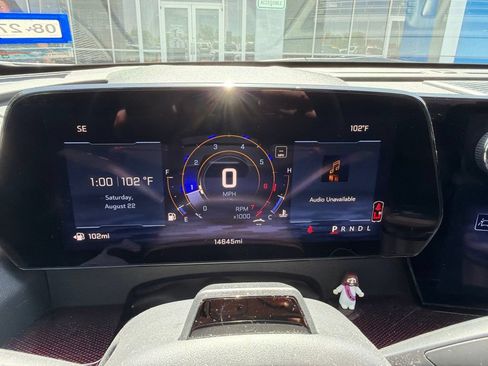 Used 2026 Chevrolet Traverse RS FWD image 10