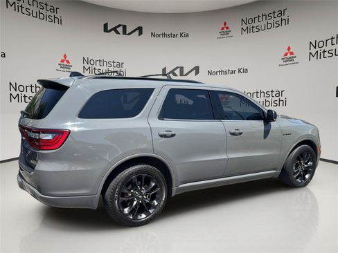 Used 2023 Dodge Durango R/T AWD/4WD image 8